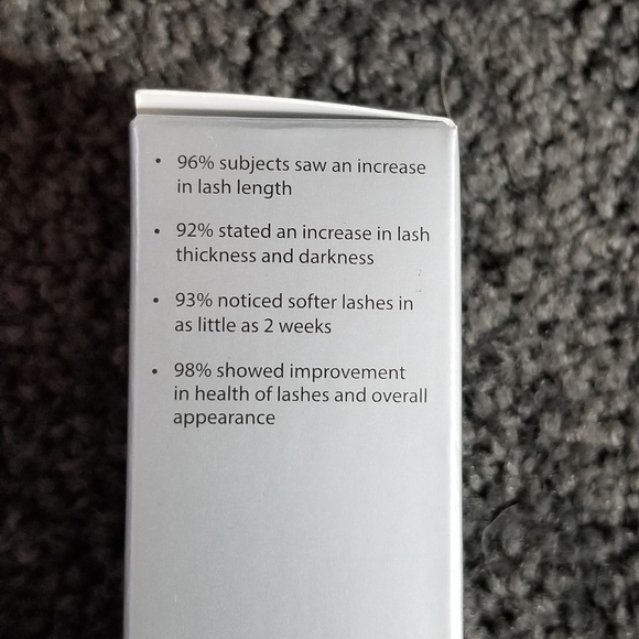 Dr. Lili Fan Probiotic Lash Enhancer Serum - Picture 3 of 5